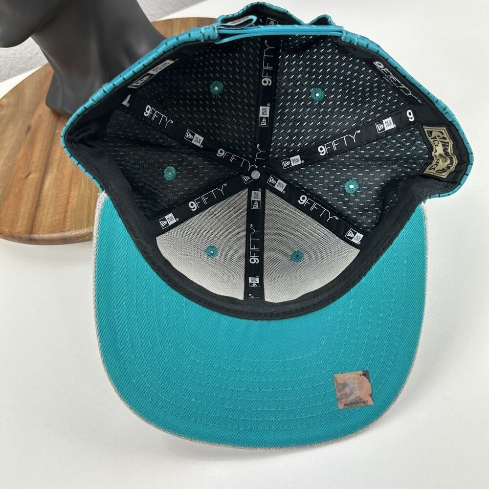 New Era L.E.  9FIFTY Charlotte Hornets Hook Mesh Hardwood Classics Snapback Hat - Picture 6 of 8
